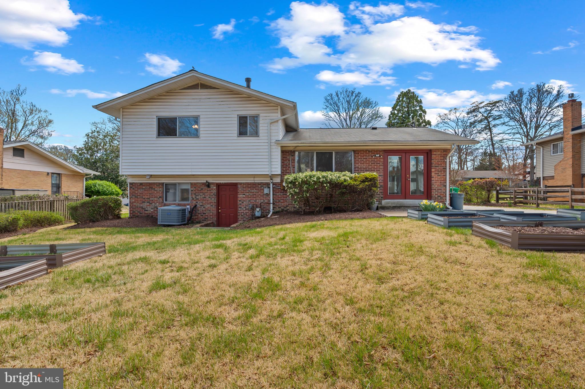 WALBROOKE MANOR - Residential