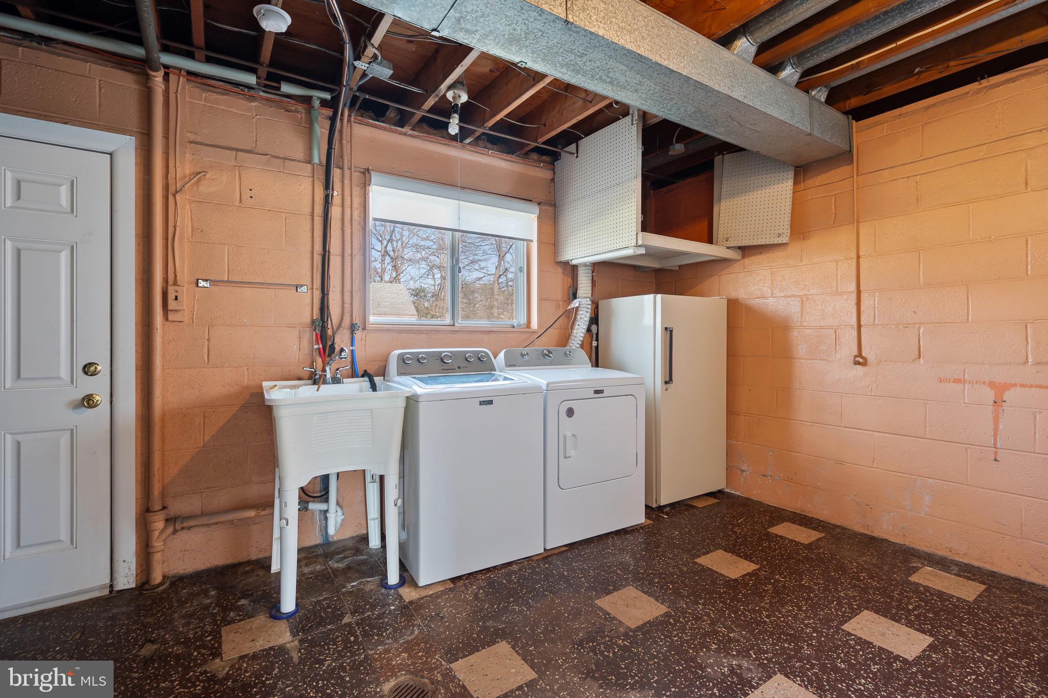 WALBROOKE MANOR - Residential