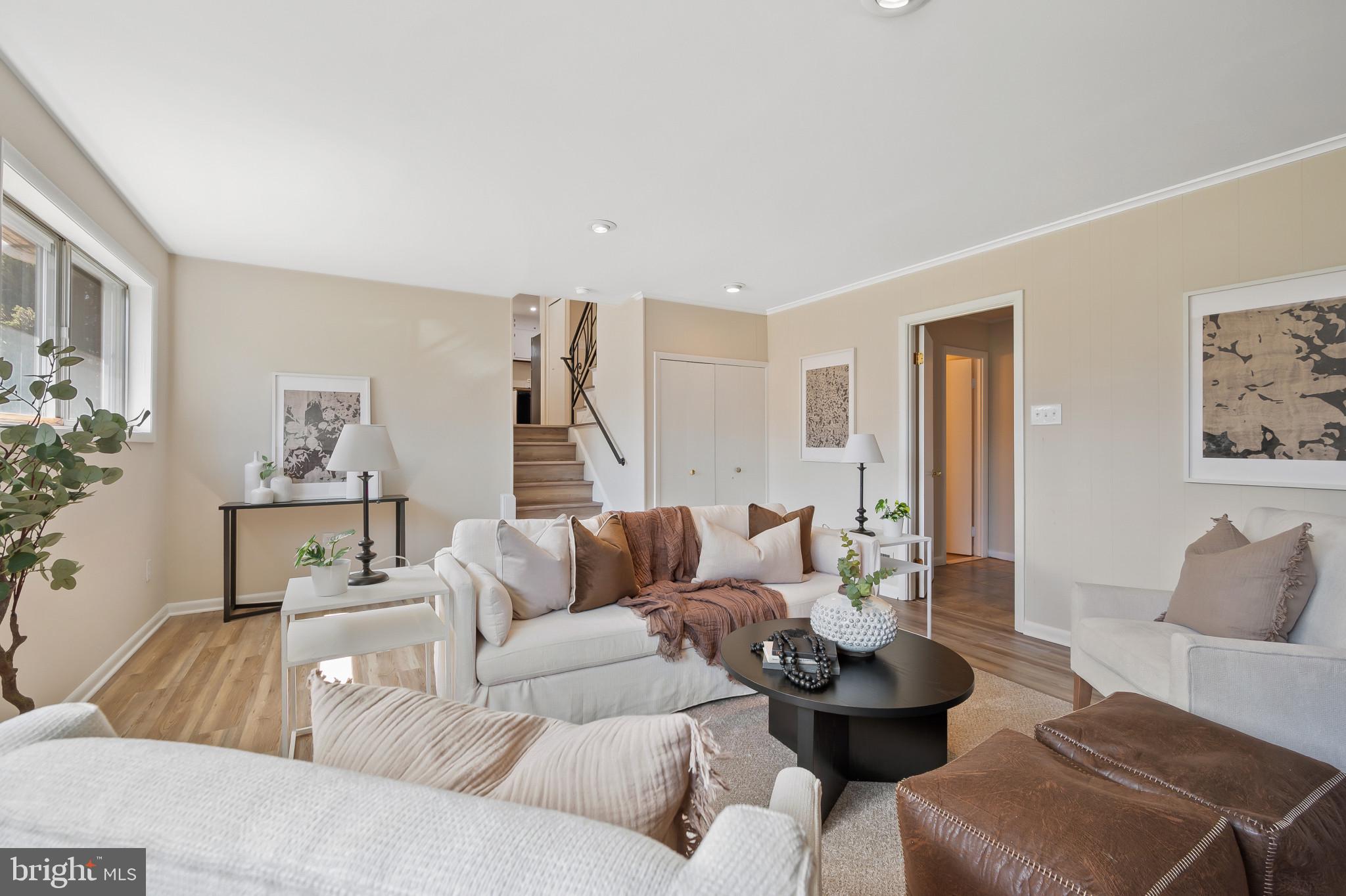 WALBROOKE MANOR - Residential