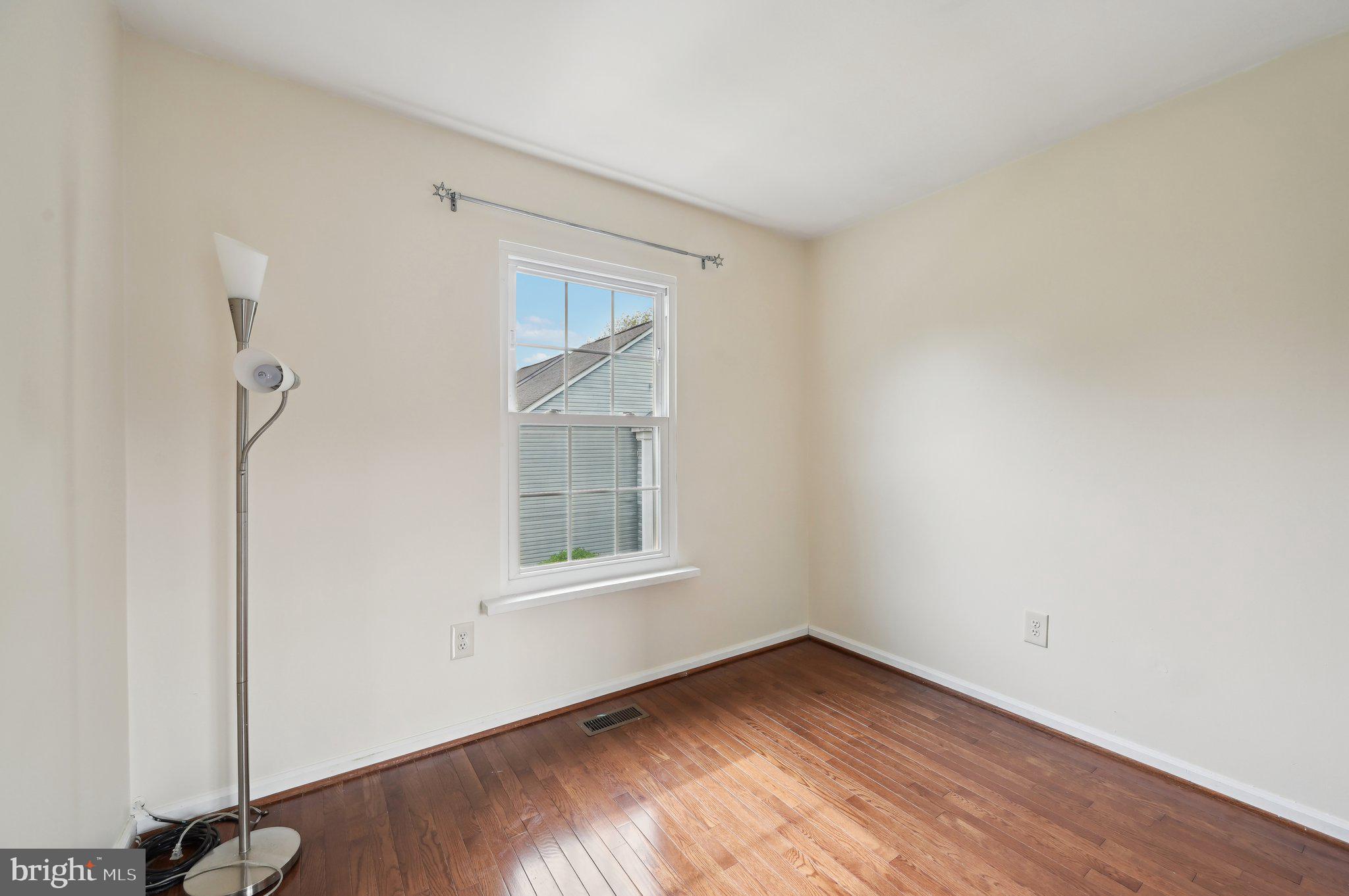 SILVER SPRING CNTRY CLUB - Residential