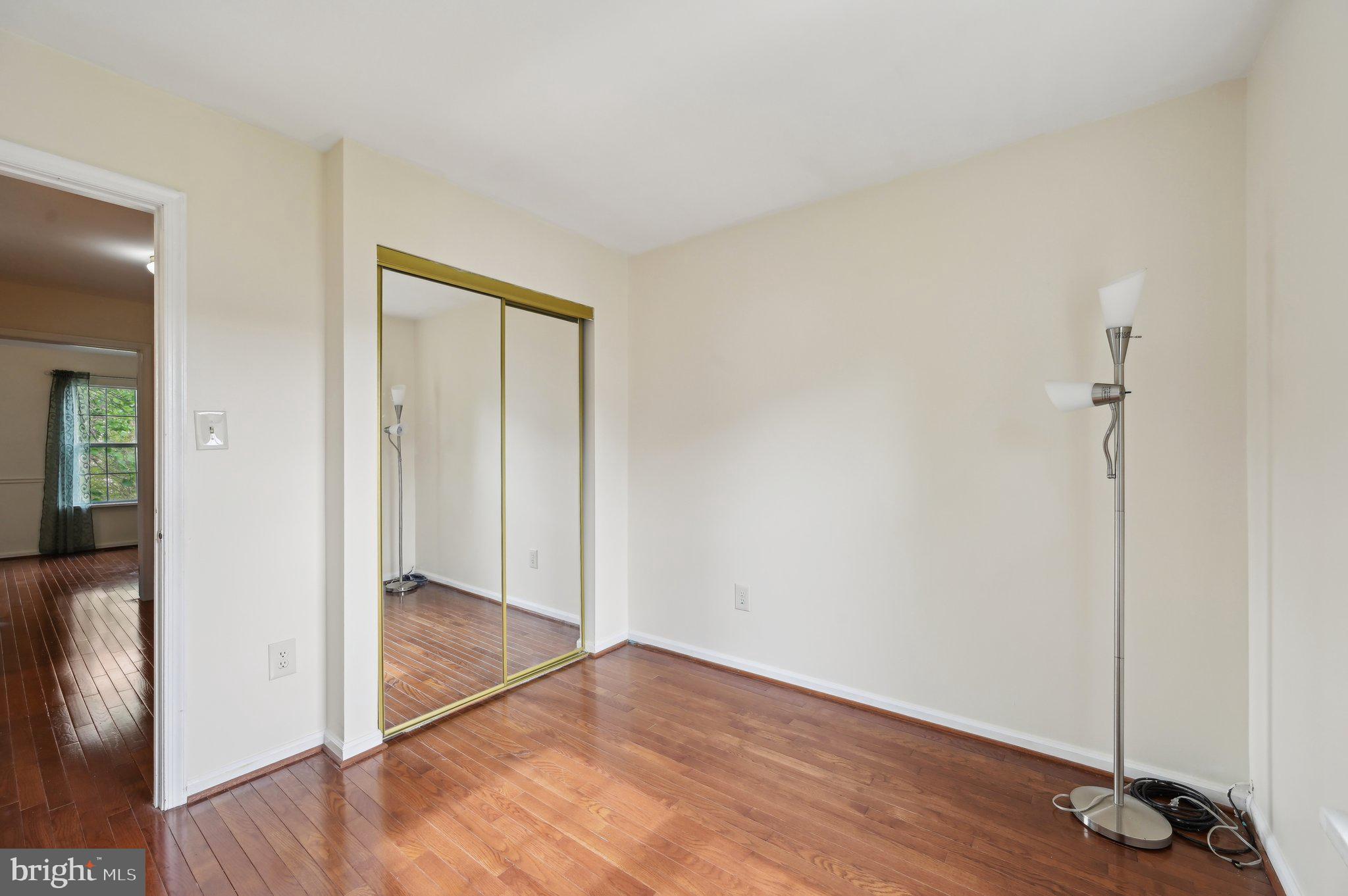 SILVER SPRING CNTRY CLUB - Residential