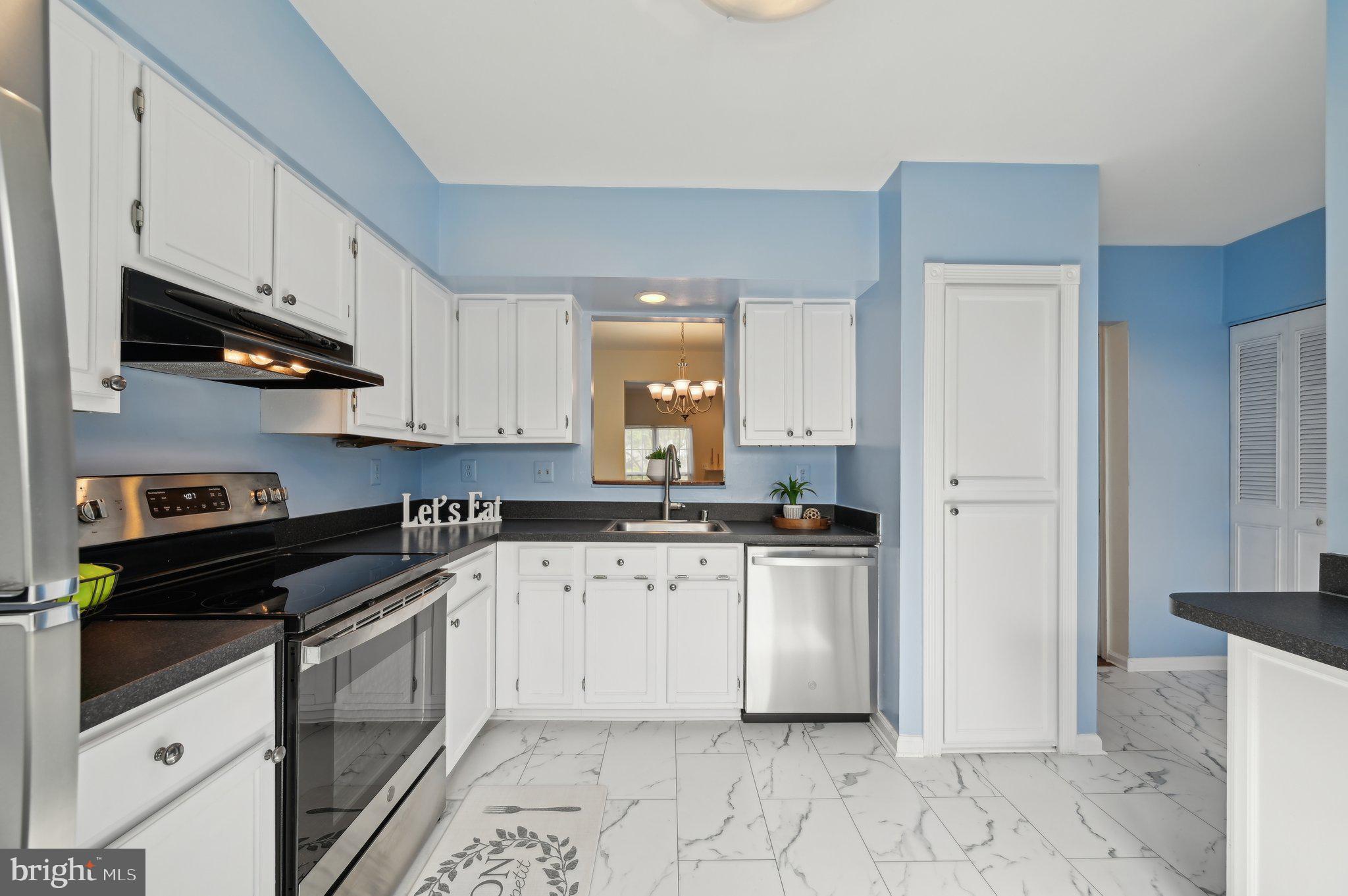 SILVER SPRING CNTRY CLUB - Residential