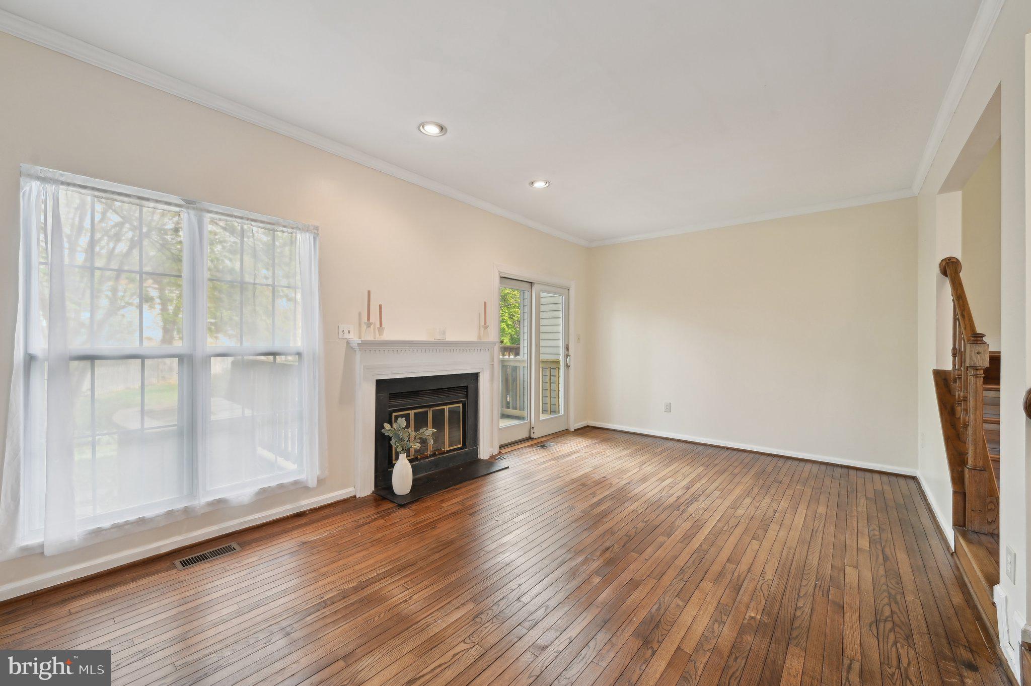 SILVER SPRING CNTRY CLUB - Residential