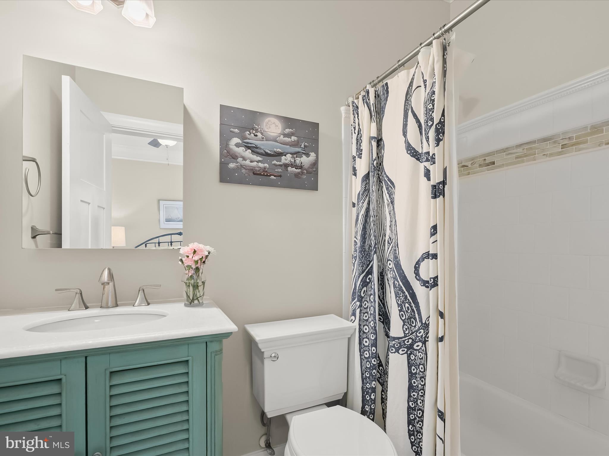 LAKE SHORE - Residential