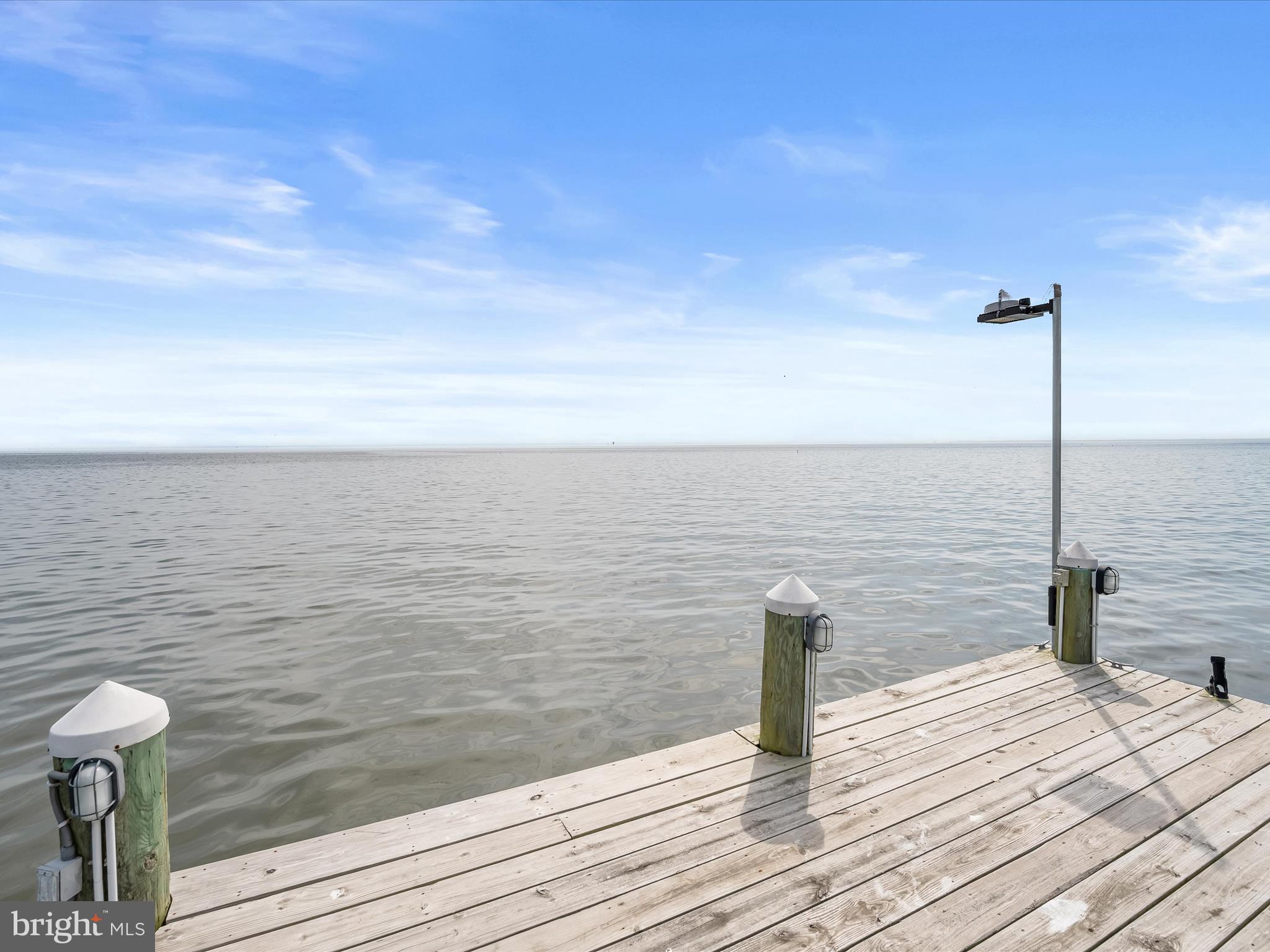 LAKE SHORE - Residential