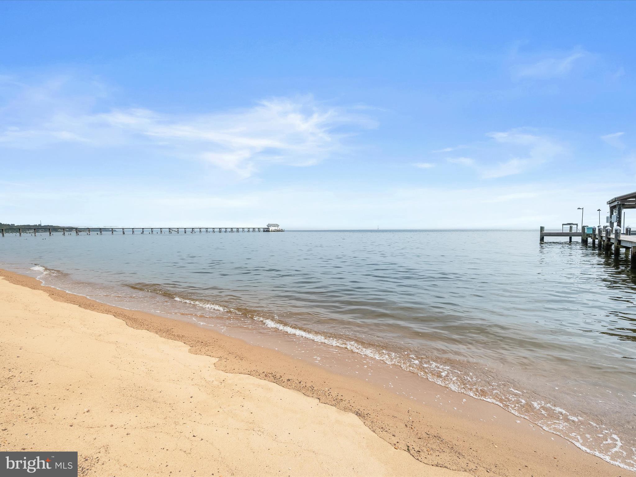 LAKE SHORE - Residential