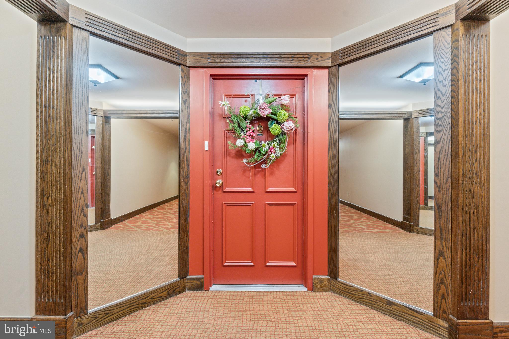 1 SOUTHERLY COURT 404