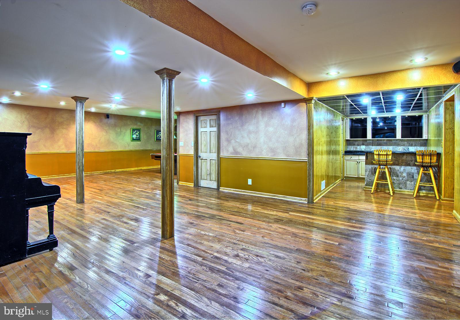 FOXCHASE - Residential Lease