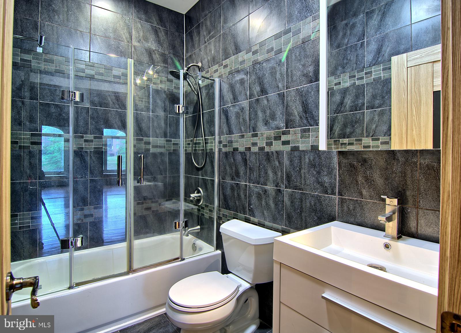 FOXCHASE - Residential Lease