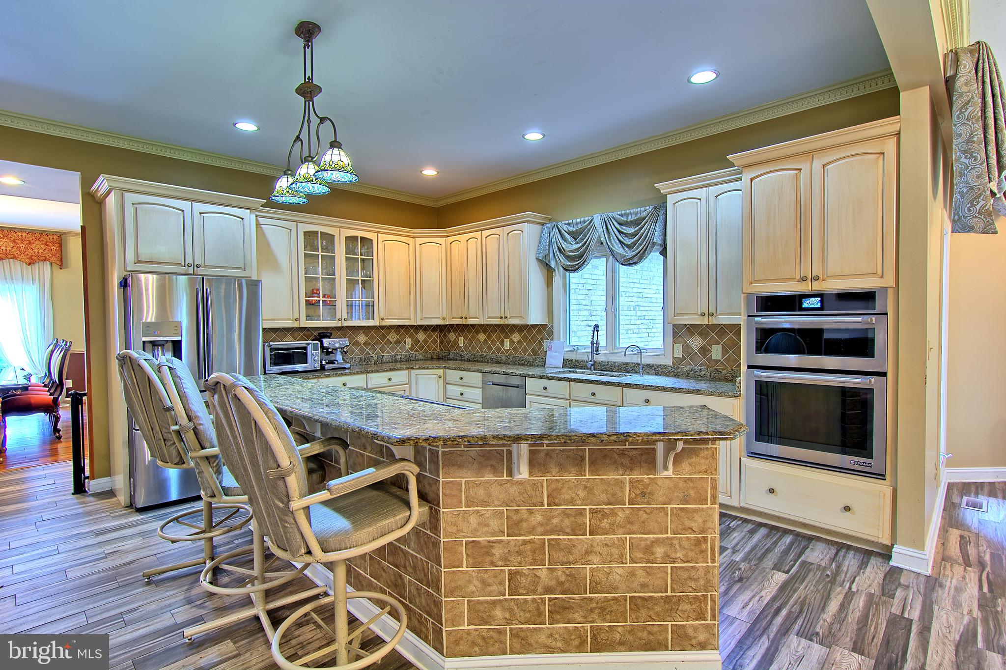 FOXCHASE - Residential Lease