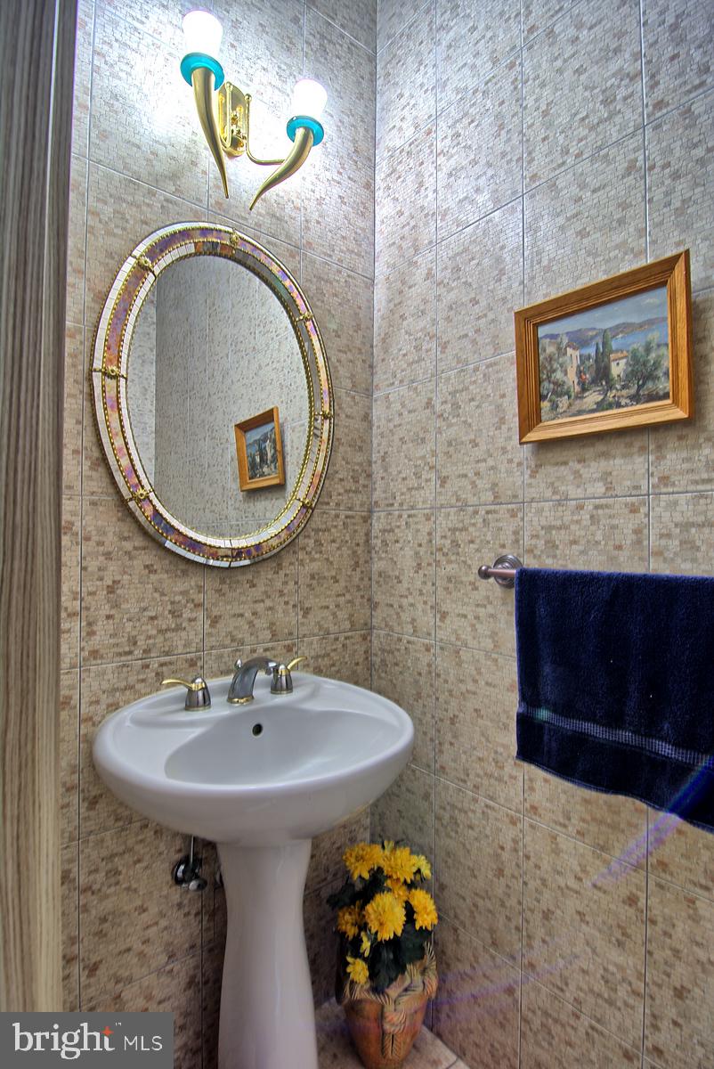 FOXCHASE - Residential Lease