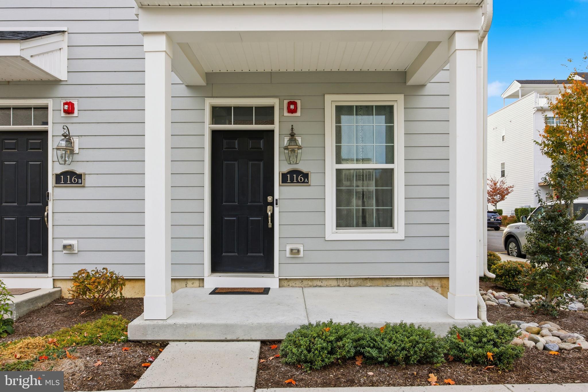 WATERSIDE - Residential