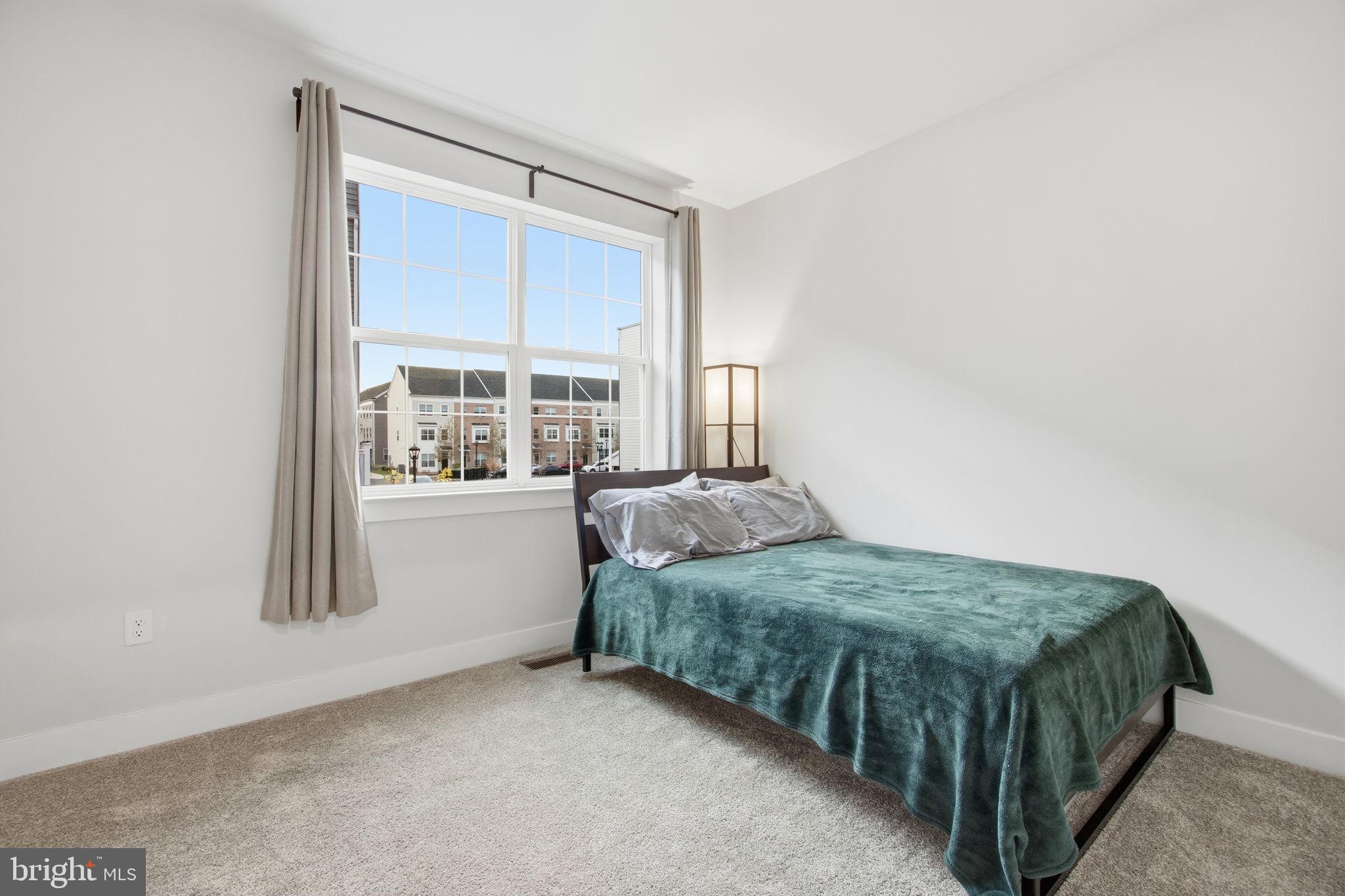 WATERSIDE - Residential