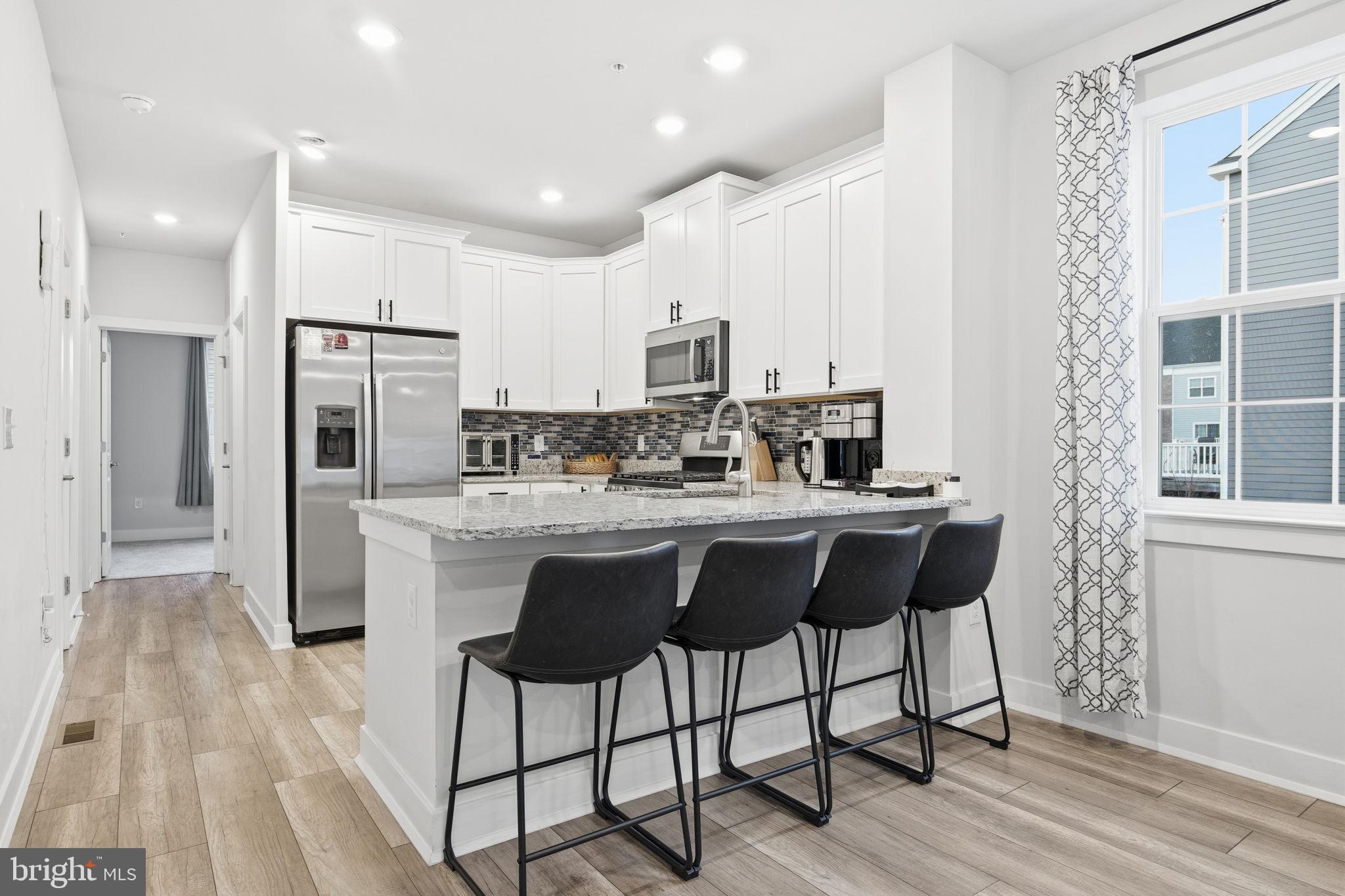 WATERSIDE - Residential