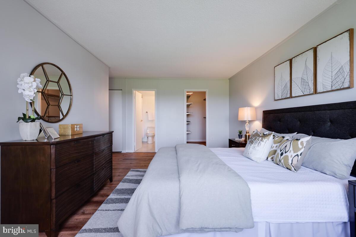 HALLMARK - Residential