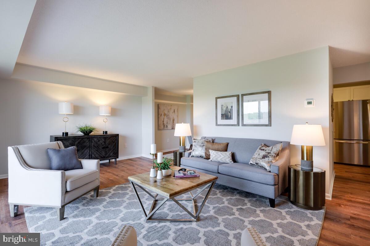 HALLMARK - Residential