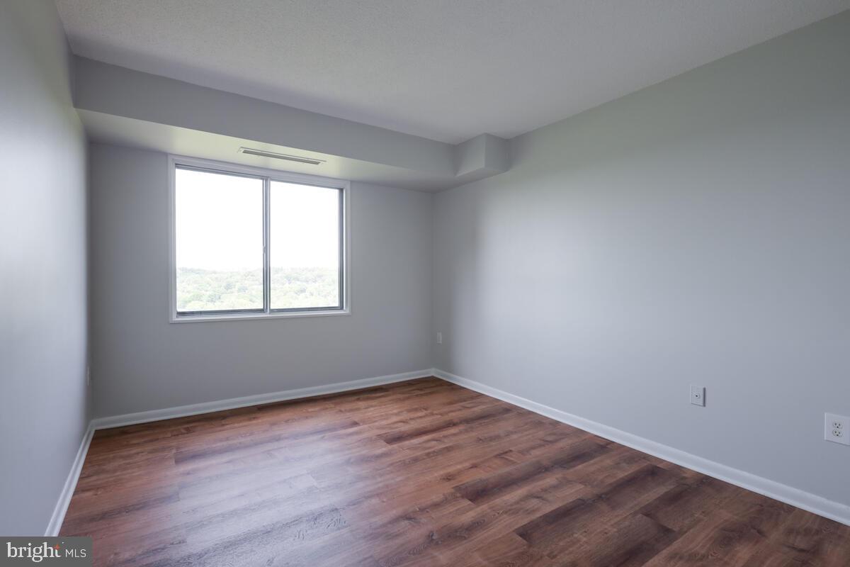 HALLMARK - Residential