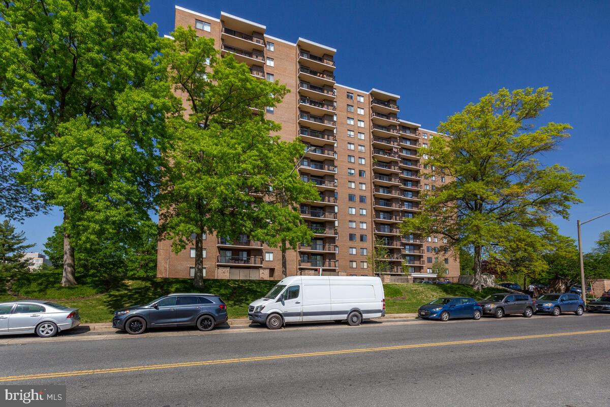 HALLMARK - Residential