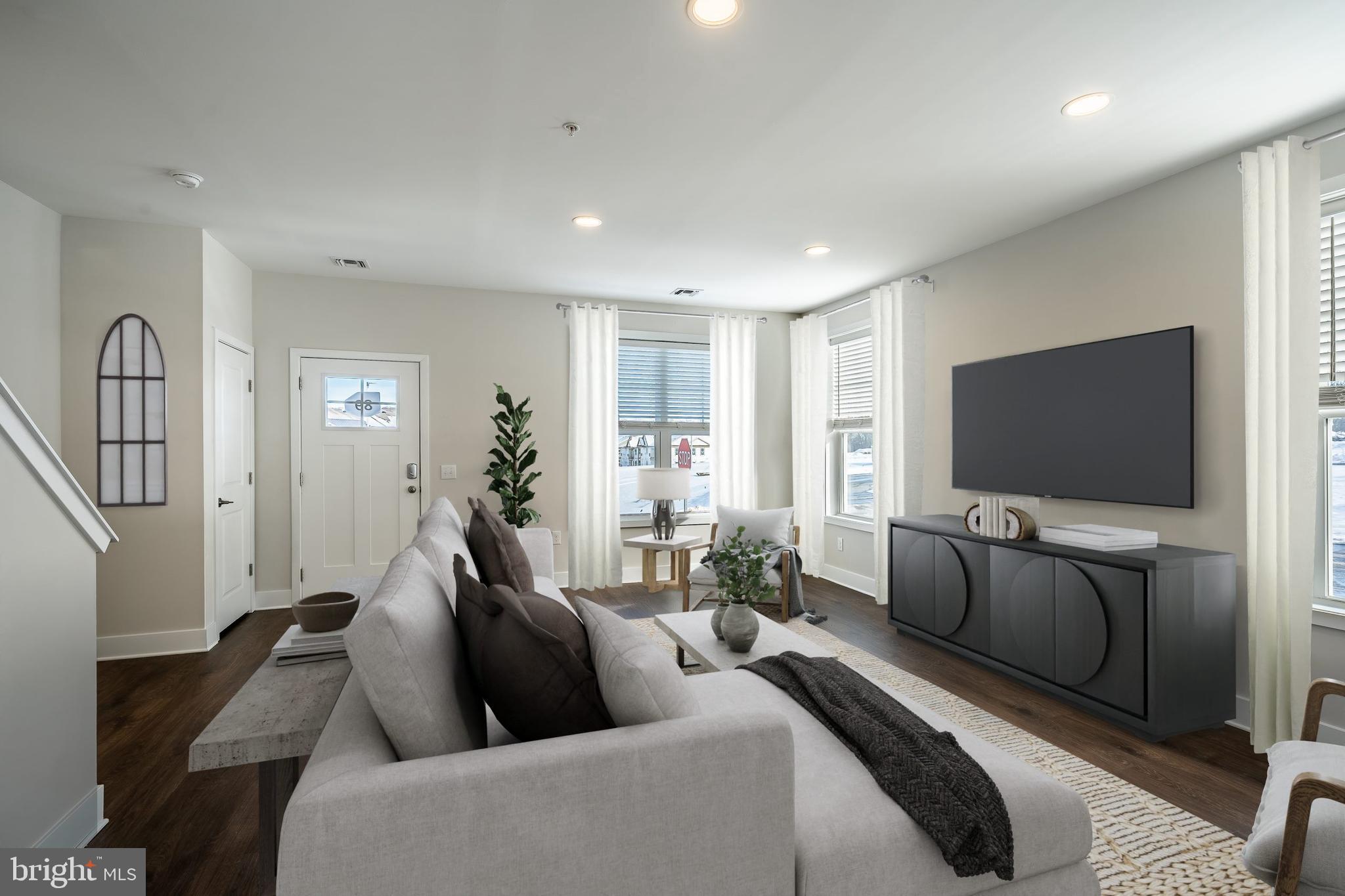 MI-PLACE AT DOWNINGTOWN - Residential Lease