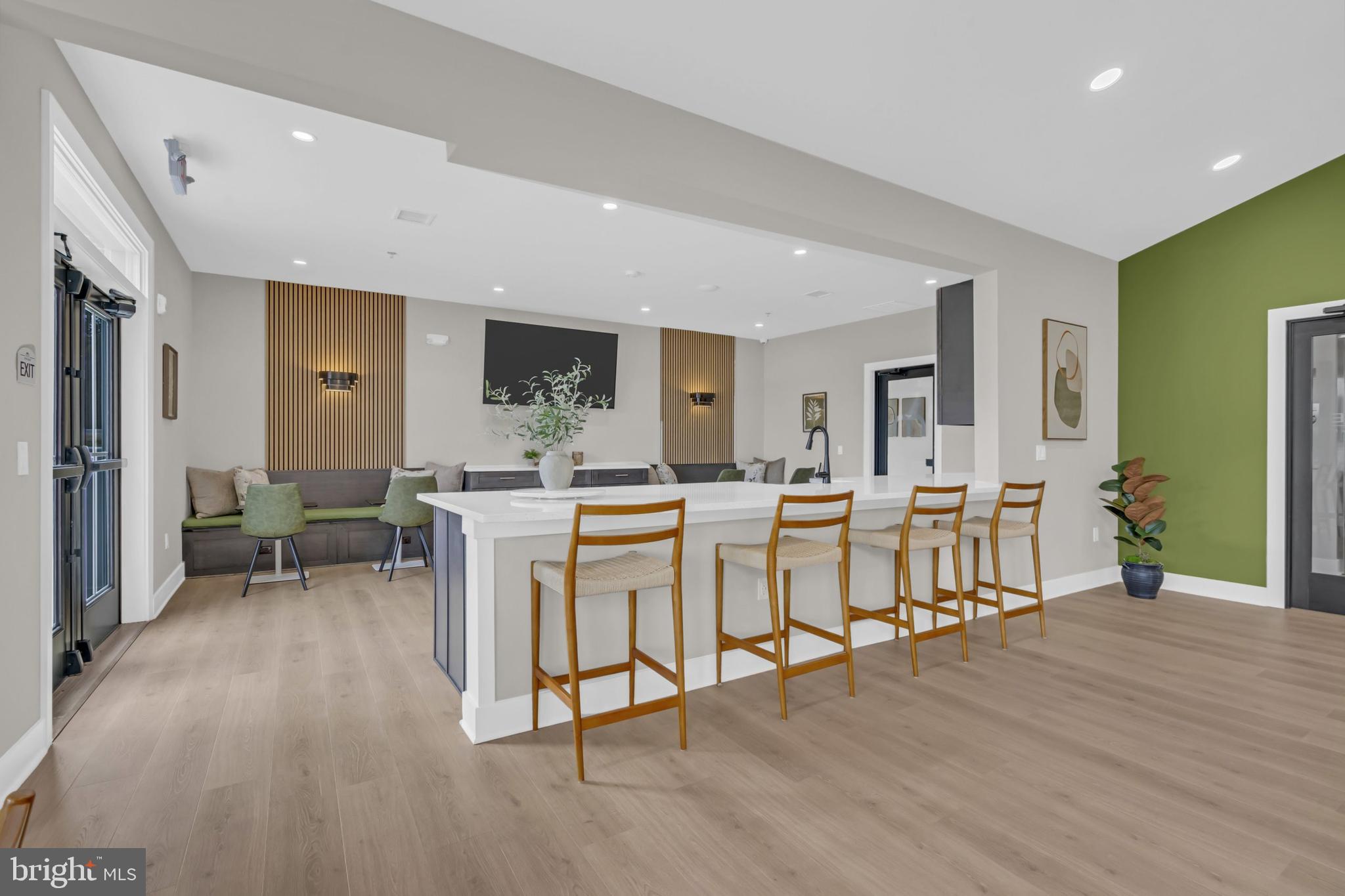 MI-PLACE AT DOWNINGTOWN - Residential Lease