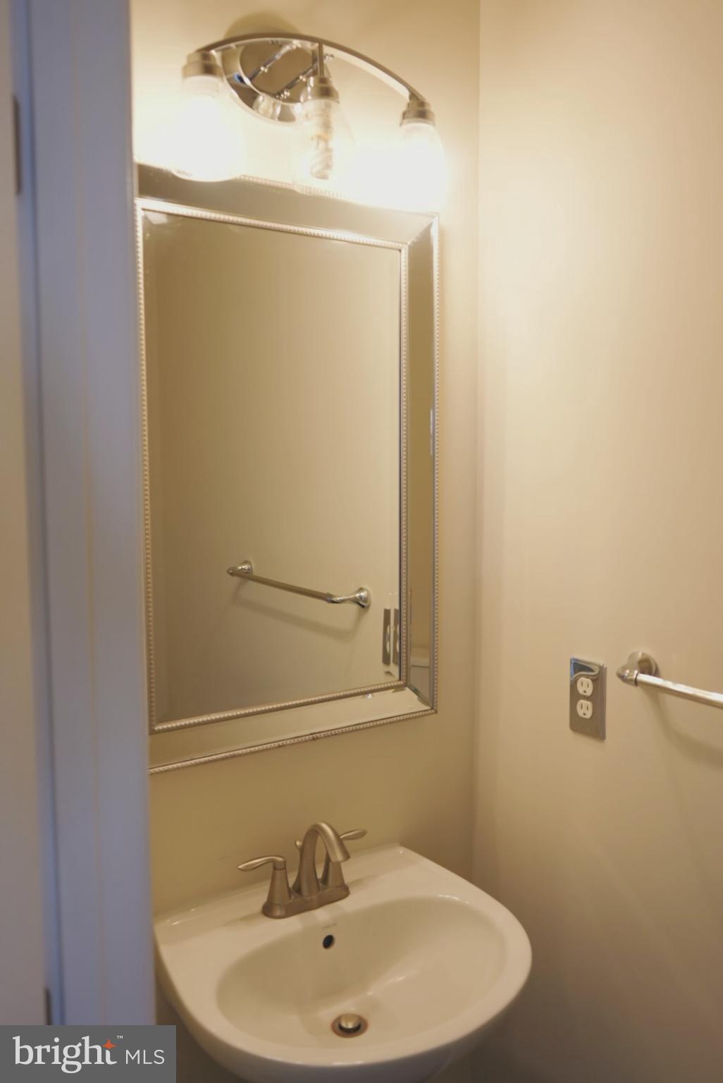 ST. CHARLES, GLENEAGLES SOUTH - Residential