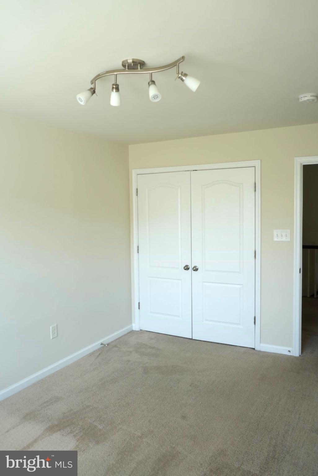 ST. CHARLES, GLENEAGLES SOUTH - Residential