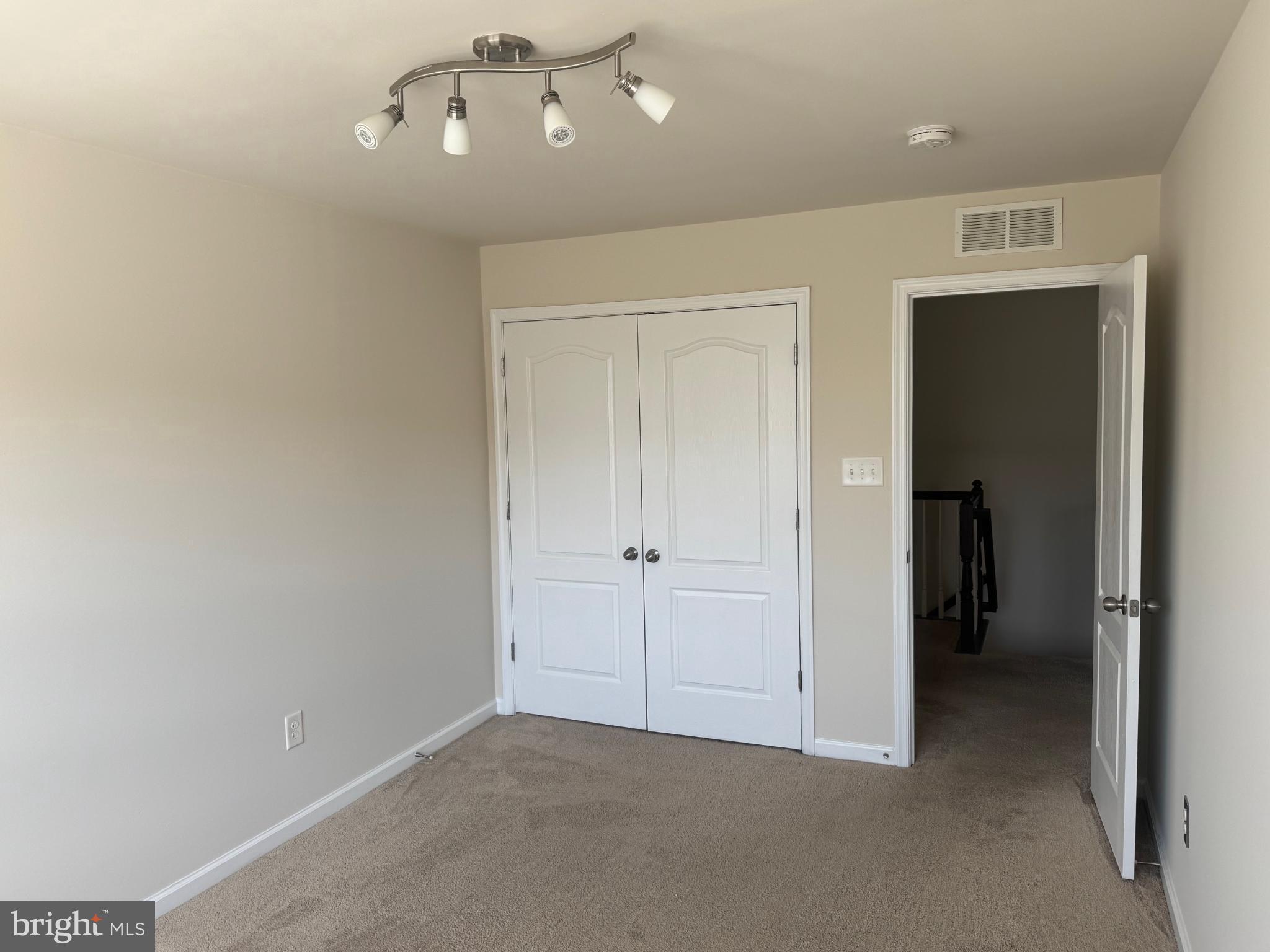 ST. CHARLES, GLENEAGLES SOUTH - Residential