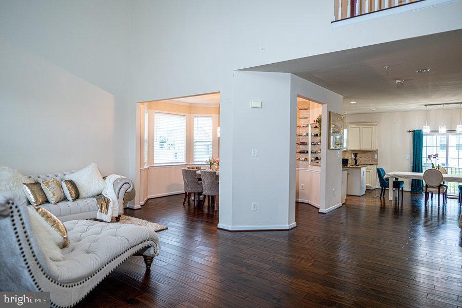 ST. CHARLES, GLENEAGLES SOUTH - Residential