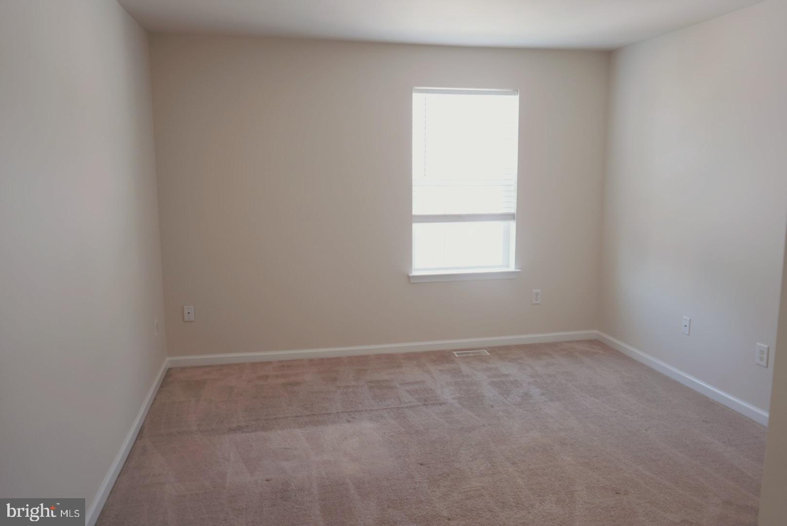 ST. CHARLES, GLENEAGLES SOUTH - Residential