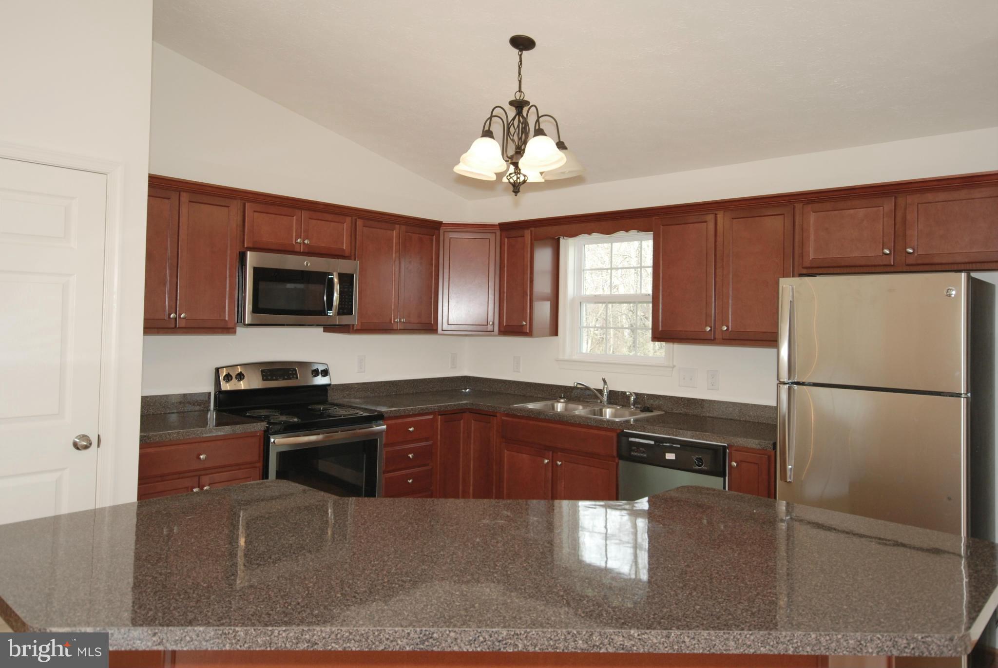 MADISON ESTATES - Residential