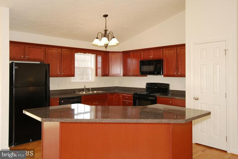 LILLEIGH COURT - LOT 50