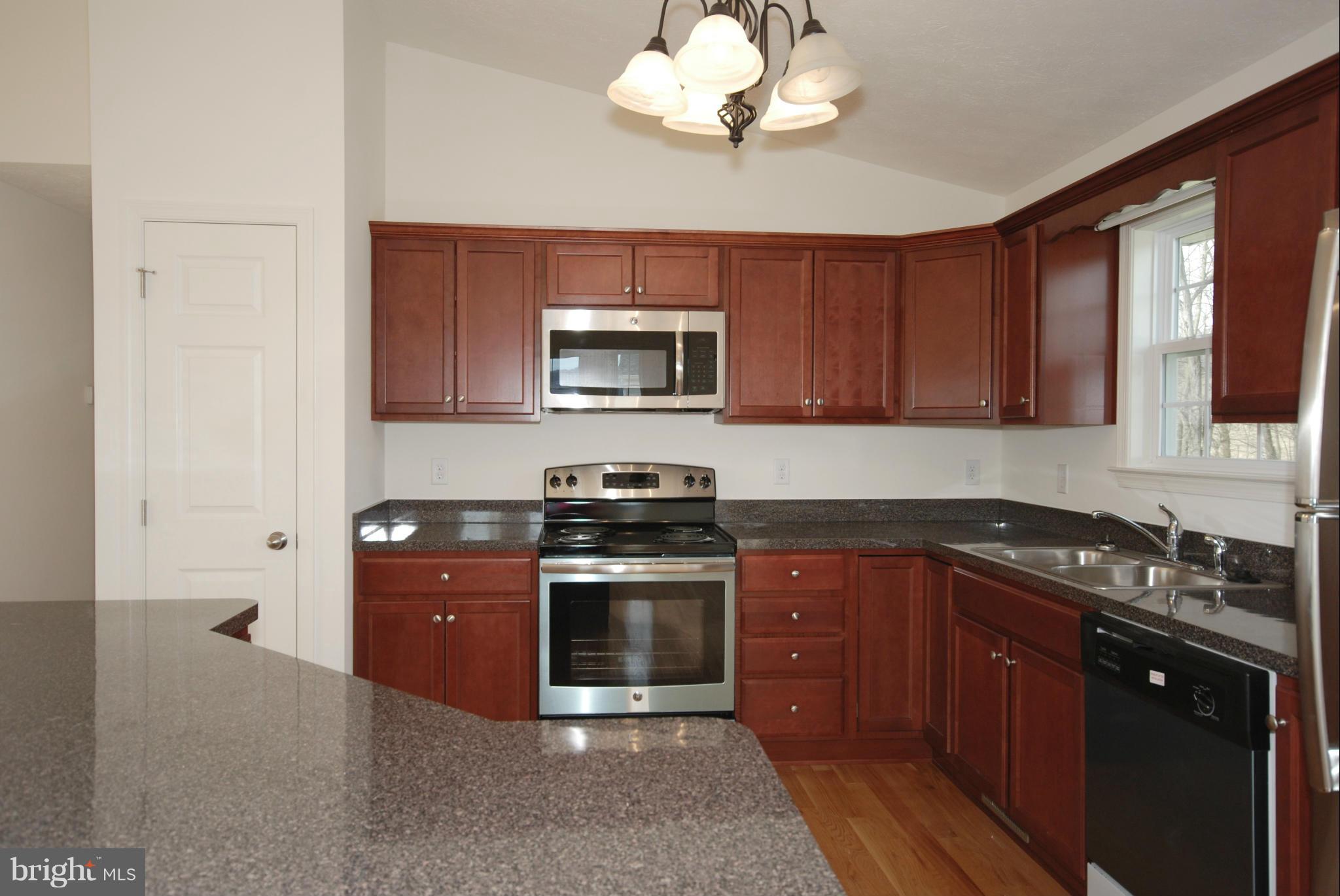 MADISON ESTATES - Residential