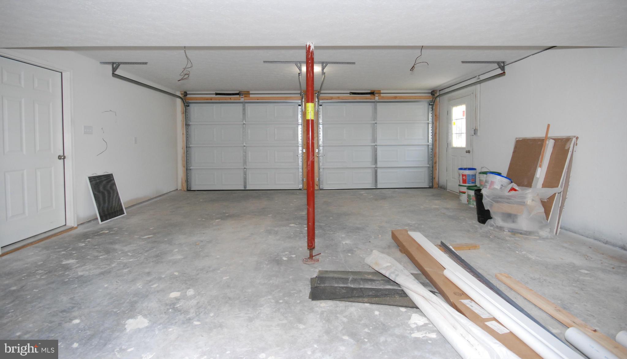 MADISON ESTATES - Residential