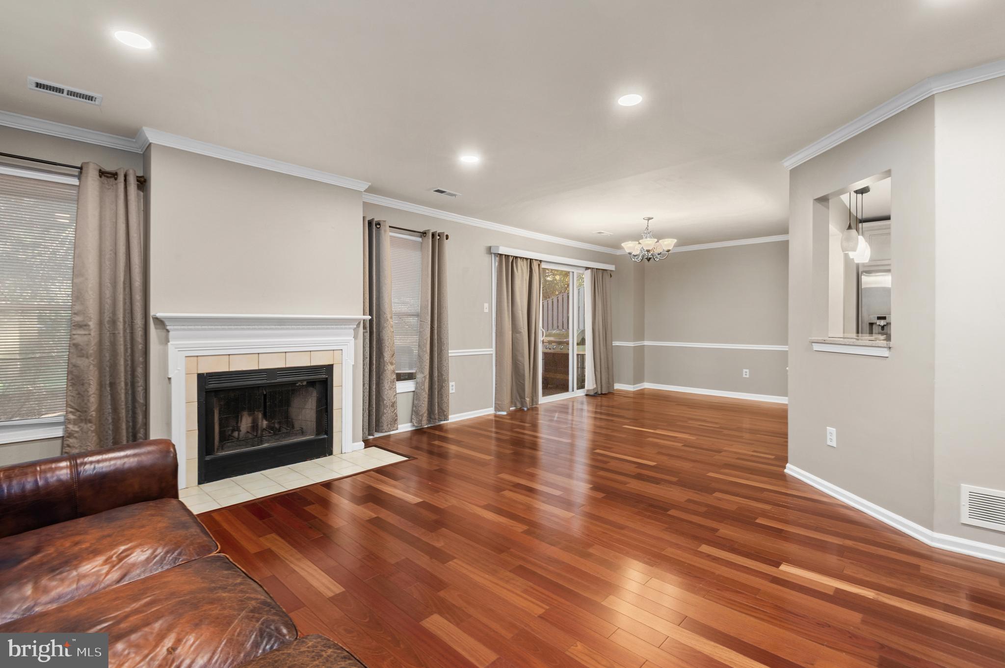 NEWTOWN GATE - Residential