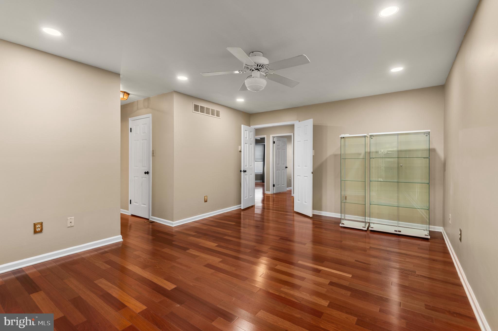 NEWTOWN GATE - Residential