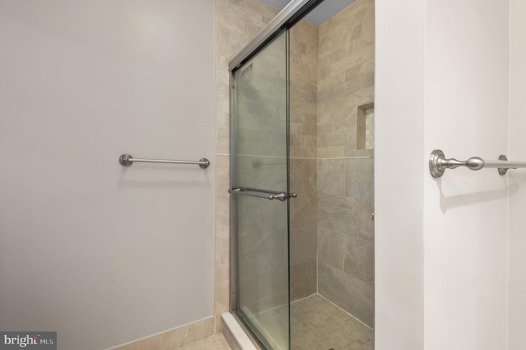 NEWTOWN GATE - Residential