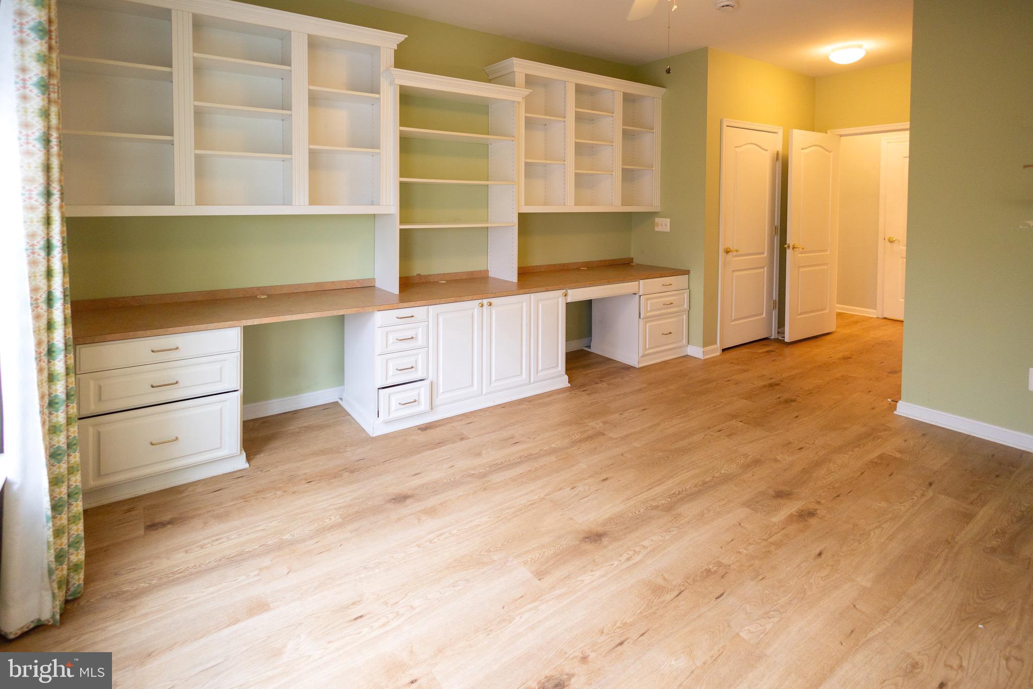 PINEY ORCHARD - Residential Lease