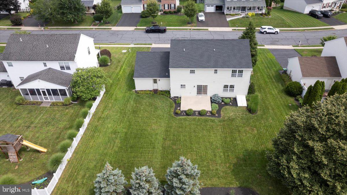 1054 KINGSCOTE DRIVE