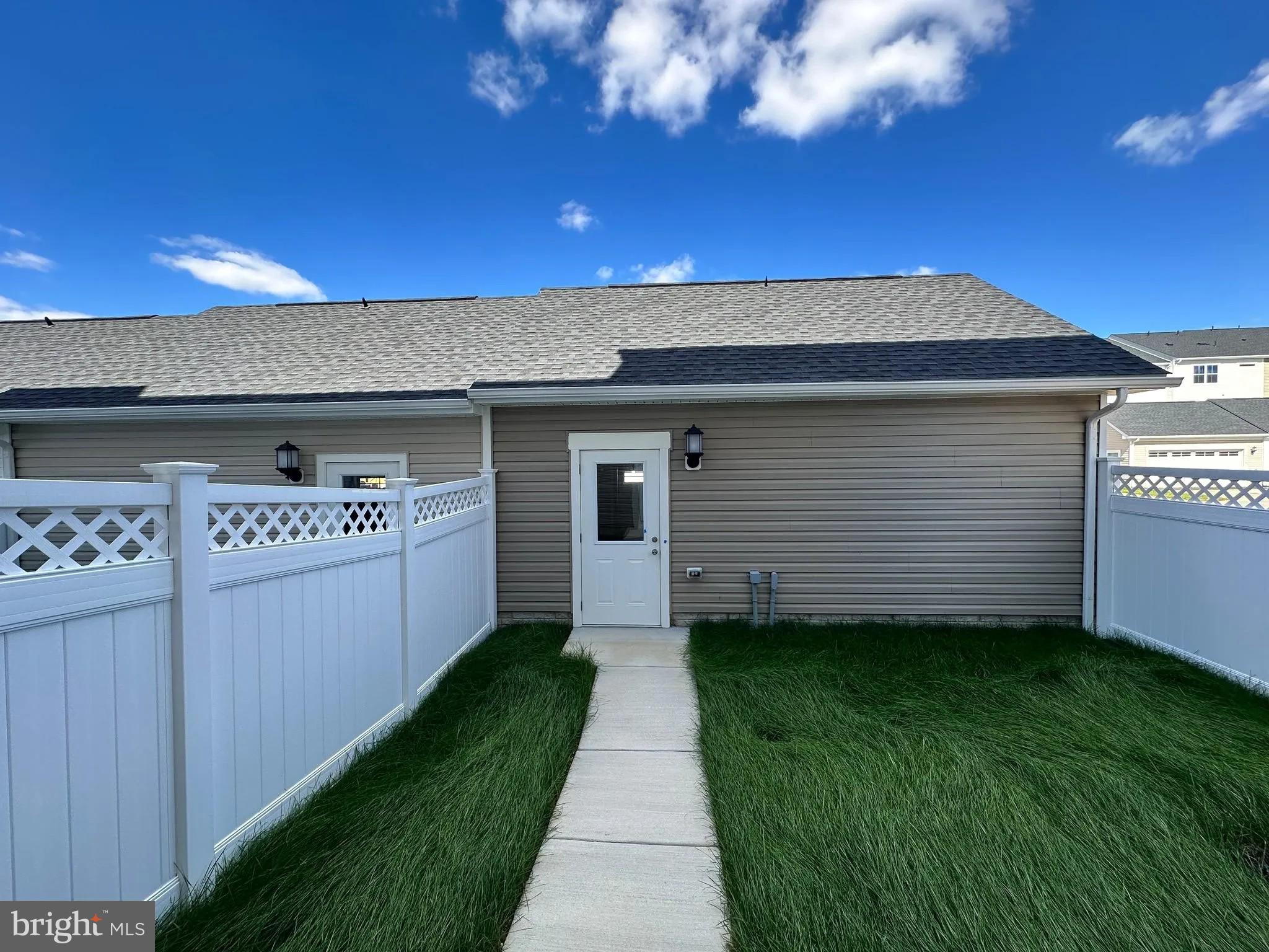 ST. CHARLES TOWNS - Residential