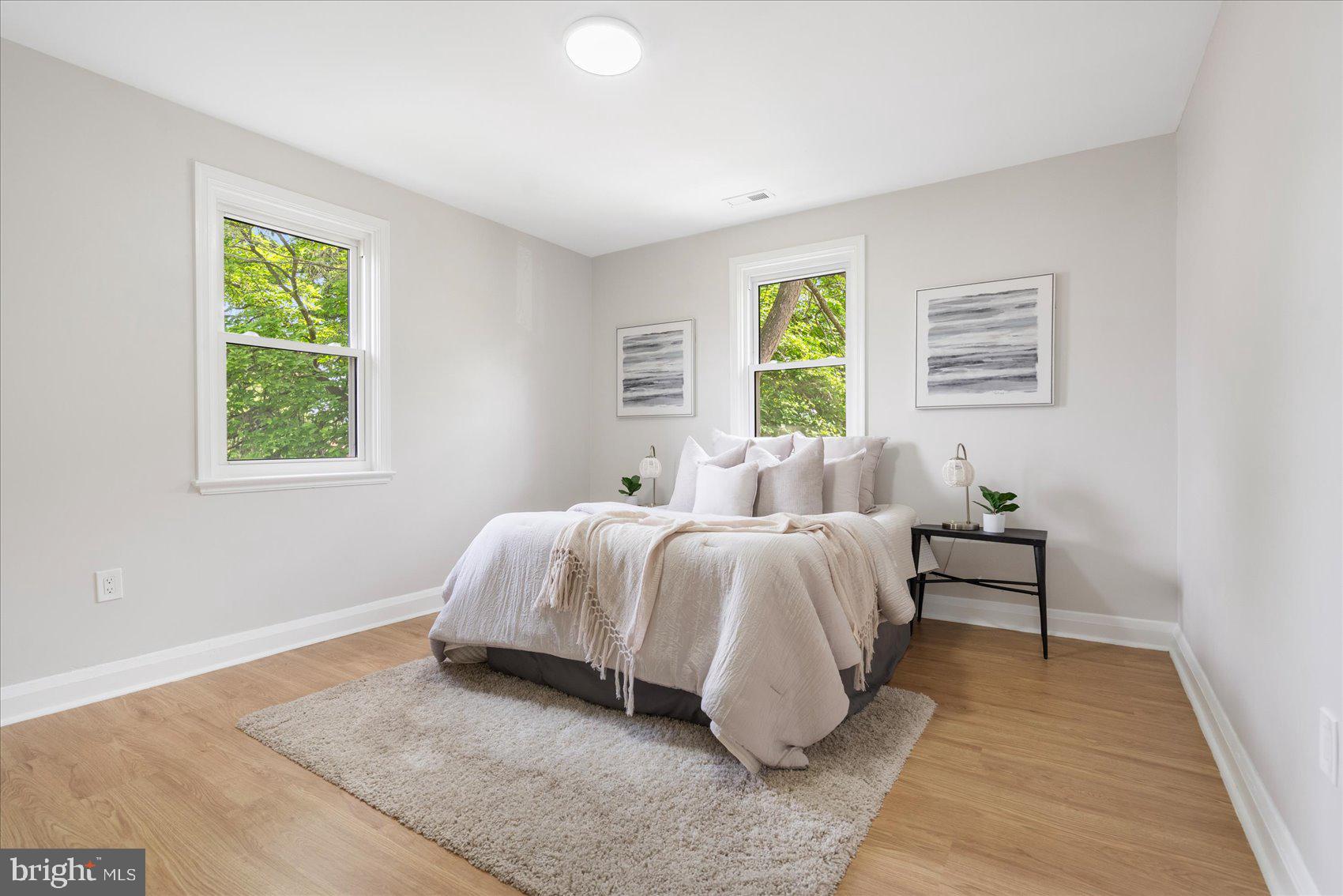 WEST HILLS - Residential