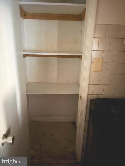 FRENCHMANS CREEK - Residential