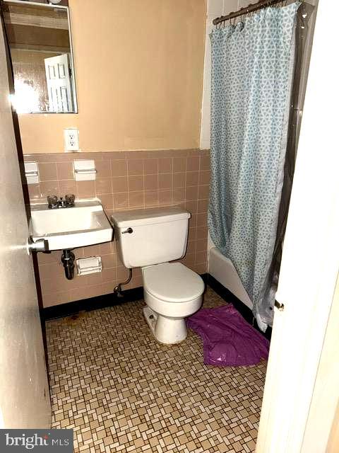 FRENCHMANS CREEK - Residential