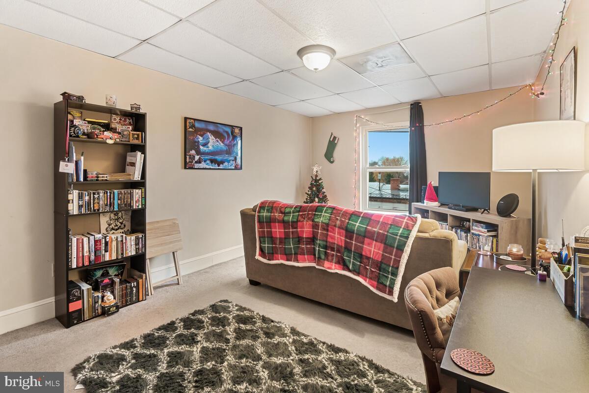 MIDDLETOWN - Commercial Sale