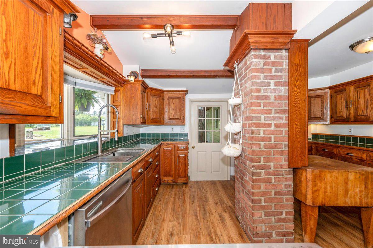 GAMBRILL SOUTH - Residential