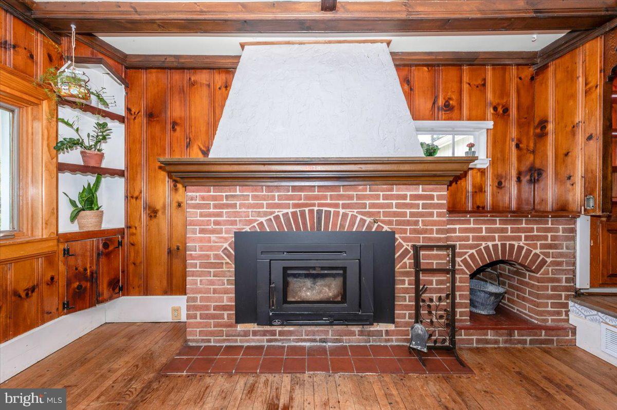 GAMBRILL SOUTH - Residential