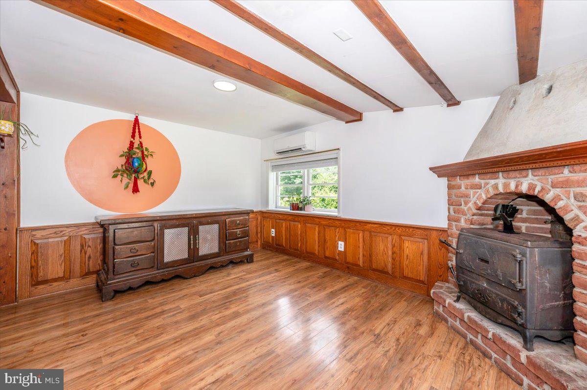 GAMBRILL SOUTH - Residential