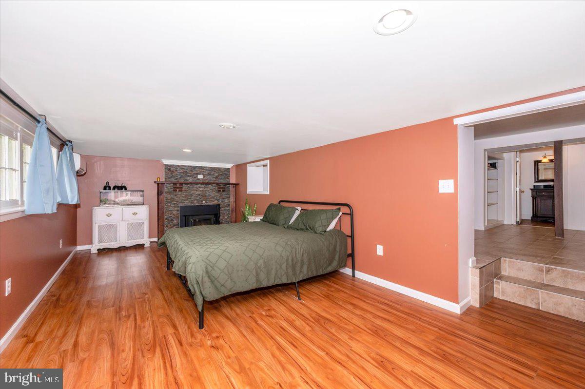 GAMBRILL SOUTH - Residential