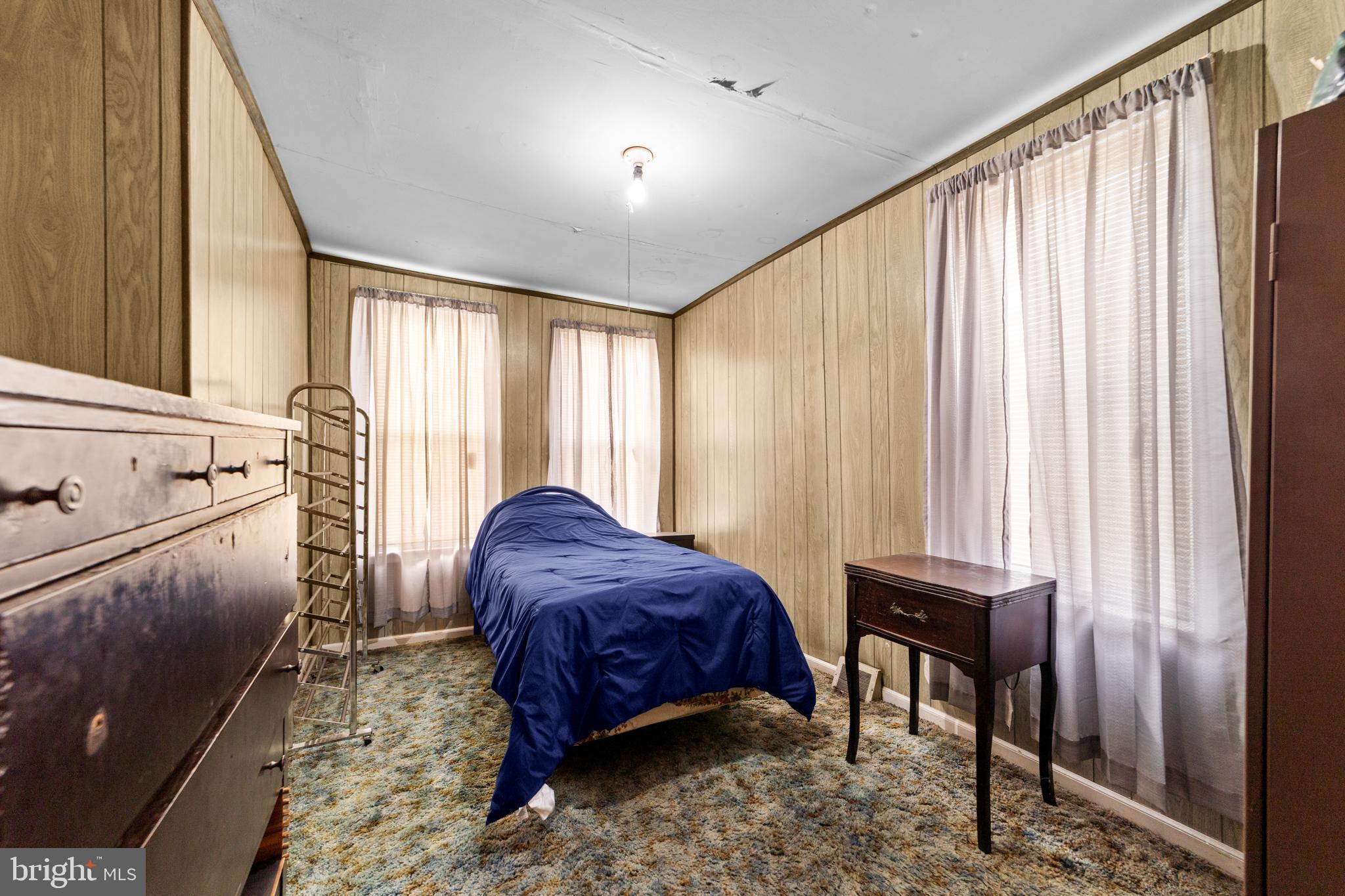 FORGOTTEN BOTTOM - Residential