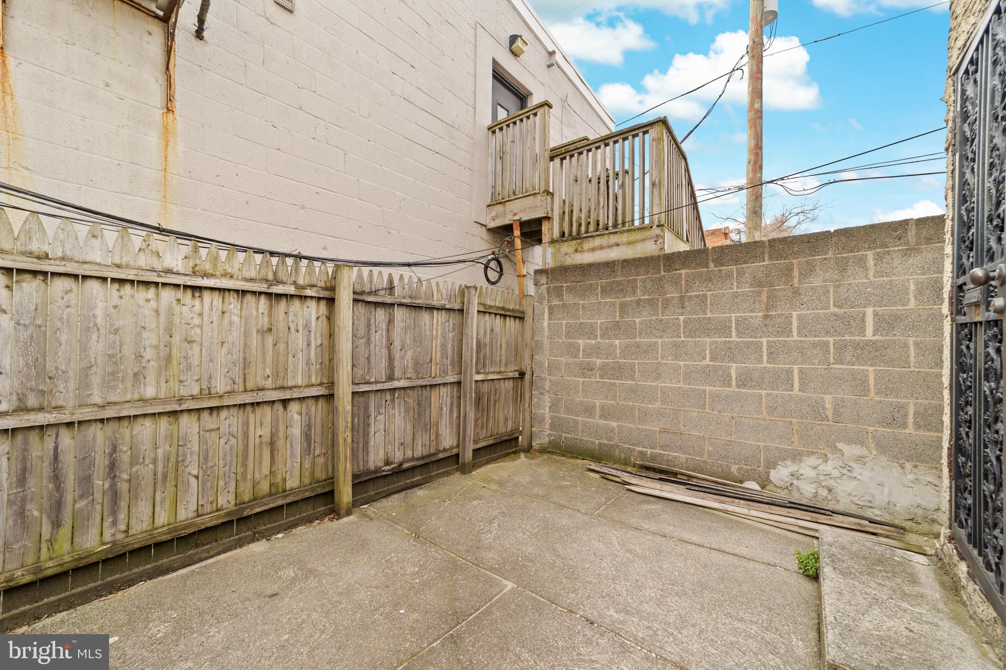 FORGOTTEN BOTTOM - Residential