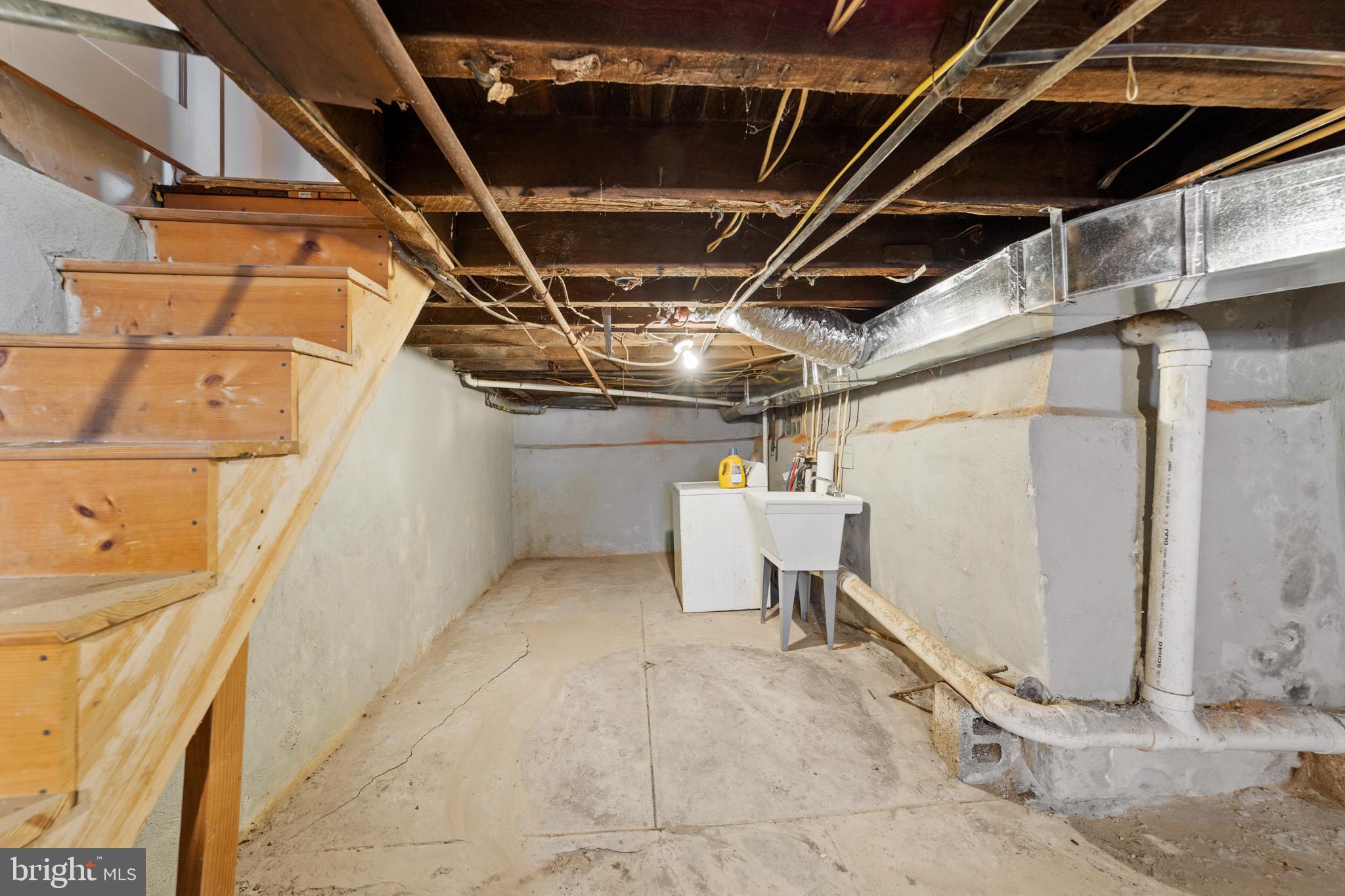 FORGOTTEN BOTTOM - Residential